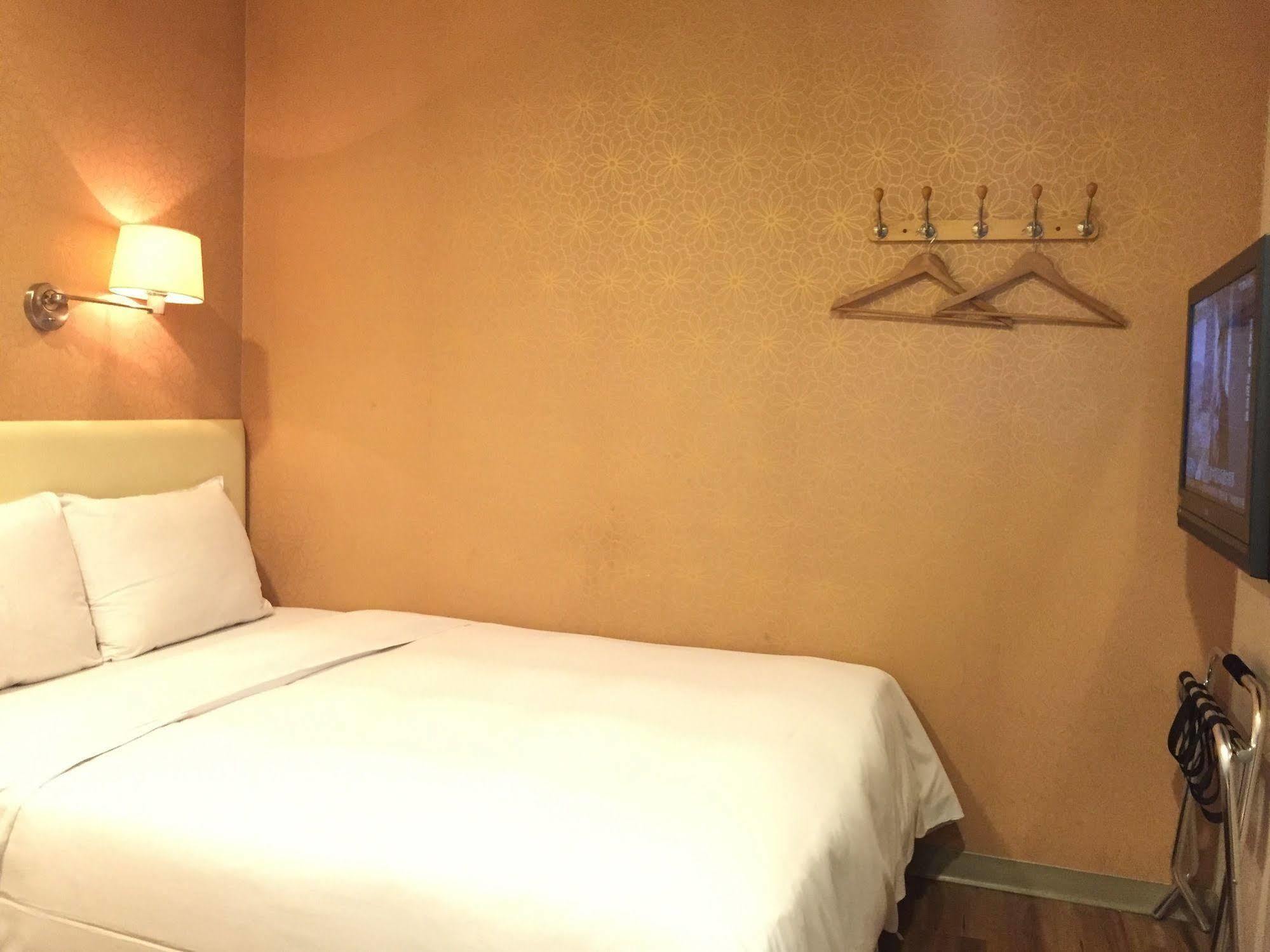 การ์เด้น โฮเต็ล ไทชัง Hotel ไถจง ภายนอก รูปภาพ