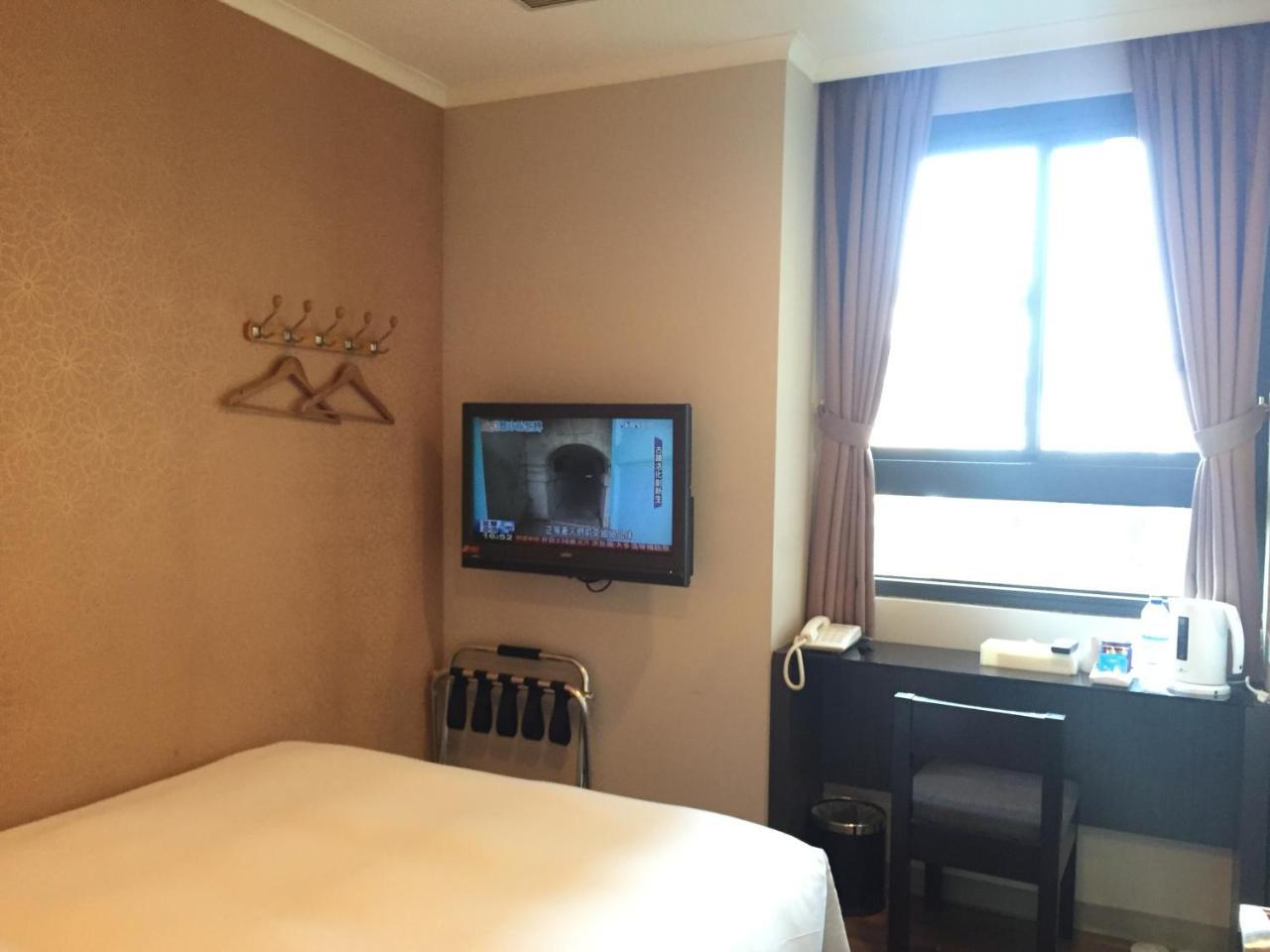 การ์เด้น โฮเต็ล ไทชัง Hotel ไถจง ภายนอก รูปภาพ